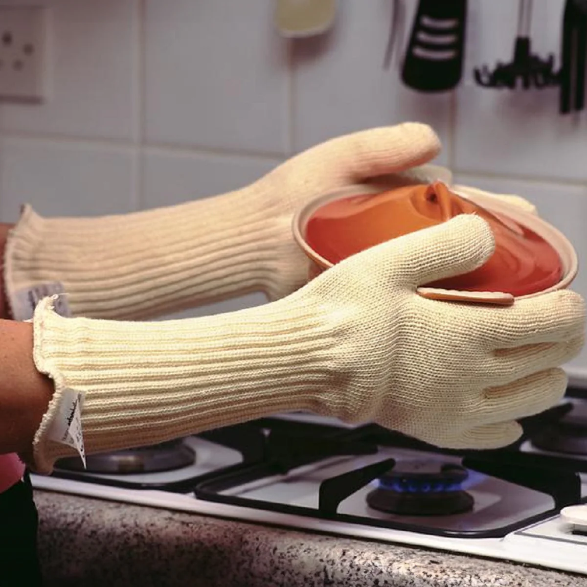 Heat resistant oven gloves - full sleeve - Image 3